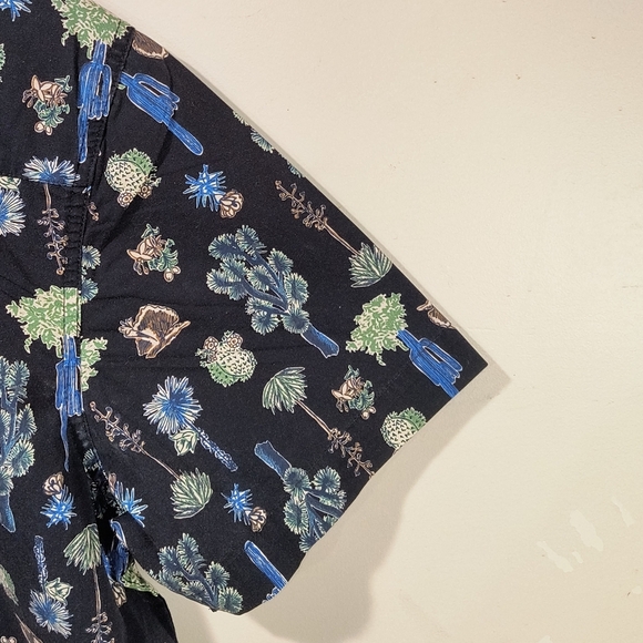 The North Face Men's Large Black Button Down Shirt - Picture 8 of 12